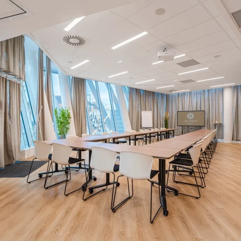 Salle de réunion au POD Coworking Rennes